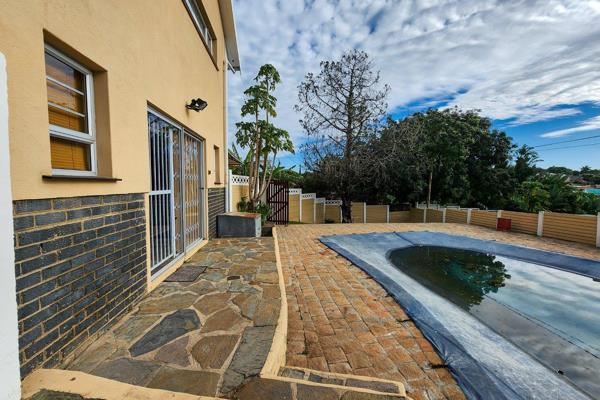 4 Bedroom Property for Sale in Amalinda Eastern Cape